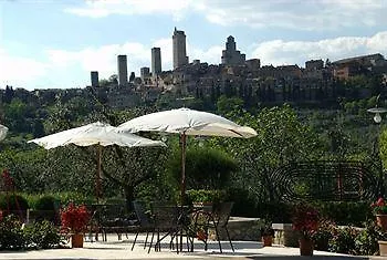*** فندق مبيت وإفطار B&B Ponte A Nappo سان جيمينيانو إيطاليا